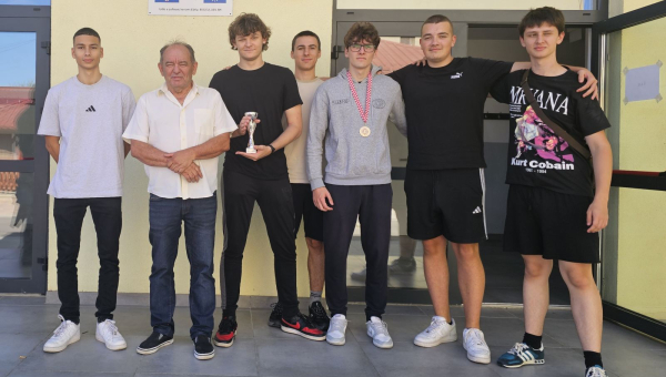 Druga juniorska šahovska liga