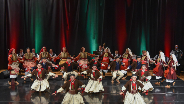 Spektakularan koncert ansambla ''Tanec'' u Valpovu - večer tradicije, emocije i prijateljstva