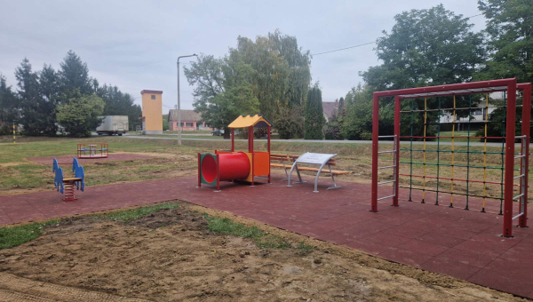 U Valpovu izgrađeno novo dječje igralište – Slatine