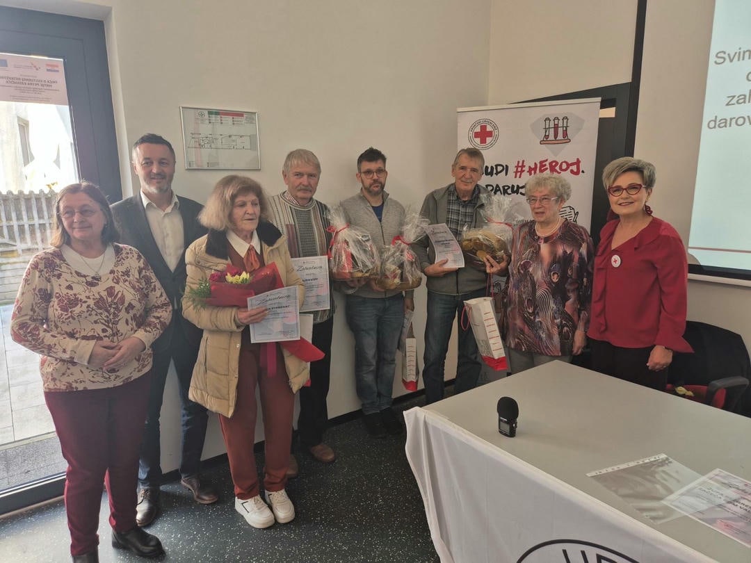 Uručena priznanja Hrvatskog Crvenog križa darivateljima krvi