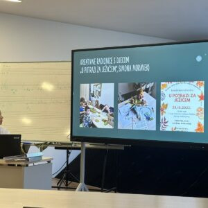 IMG-afb65e4354130ab9b88bc442b16fc984-V-300x300