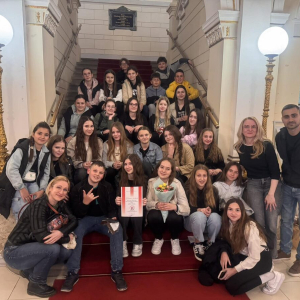 IMG-18b8d339bc7b63ca81040845d494a964-V